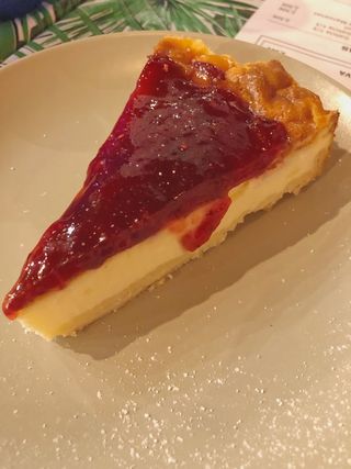 Tarta De Queso Y Frambuesa (Porción)