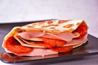 Palačinka sa šunkom i kulenom