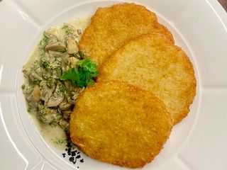 Деруни з Грибним жульєном та сметаною ( (260)g)