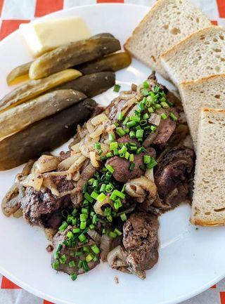 Wątróbka z cebulką