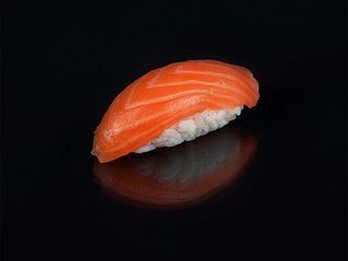 Суші з лососем (45g)