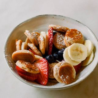 Mini Panquecas e Fruta da Maya