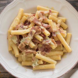 Penne speck e zola