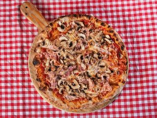 Pizza șuncă și ciuperci Ø32cm