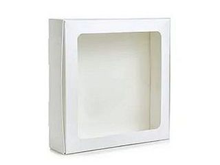 Коробка 6 біла з вікном