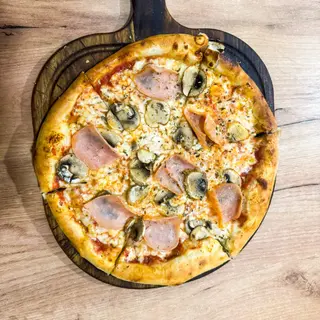 Pizza Prosciutto e Fungai 30cm