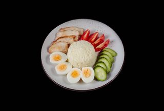 Рис з куркою та яйцем