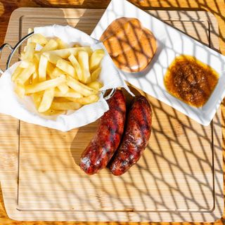 2 saucisses + Frites