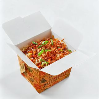 Ryż smażony rozmaitości z krewetkami