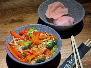 ЛОКШИНА УДОН З ТЕРІЯКІ СОУСОМ (280g)