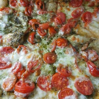 Пица Капрезе