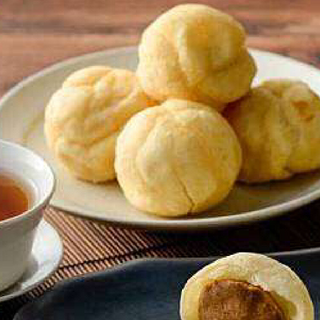 Bolas de arroz glutinoso con judía roja