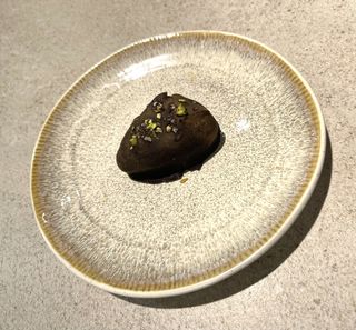 Treats pistachio date