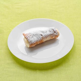 Cannolo alla crema