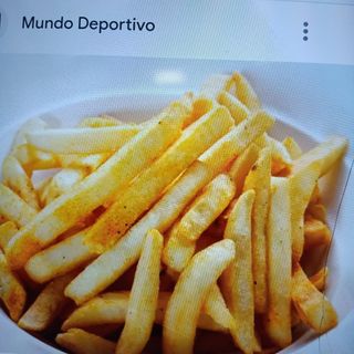 24. Ración De Patatas Fritas (Grande)