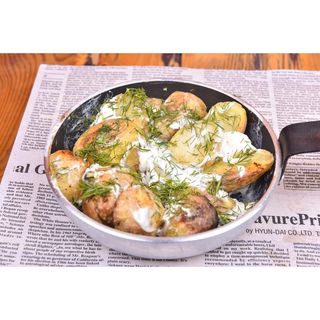 Cartofi noi la cuptor cu brânză Philadelphia