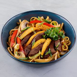 Удон з телятиною 315г.