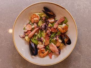 Салат з морепродуктами (240g)