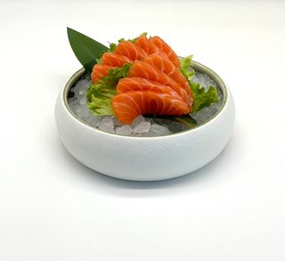 67. Sashimi sake - 9 pezzi