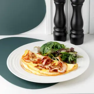 Omleta cu bacon si rosii uscate    New