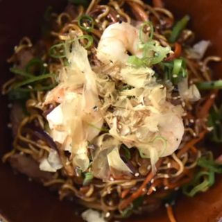 Yakisoba De Pluma Iberica Con Langostinos