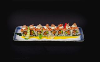 A377 - Uramaki sake gambero rosso 8 pezzi