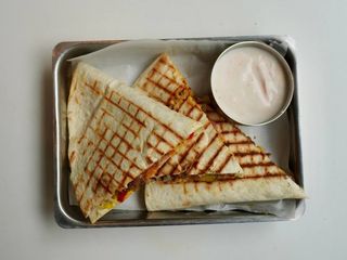 Кесадилія з чілі кон-карне (325г)