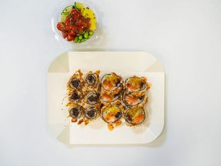 Lunch tempura poke 12 sztuk