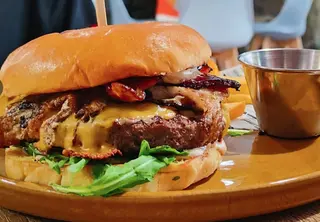 Hamburguesa NAGA SMASH SIMPLE