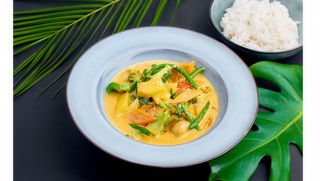 Żółte Curry z Warzywami i Tofu