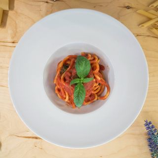 Penne pomodoro e basilico