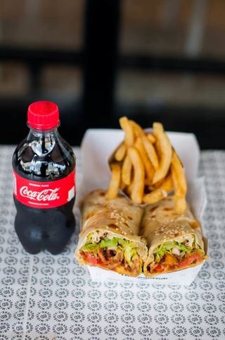 Wrap shawarma + 1 soda + regular chips