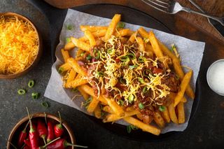 Loaded fries vege (frytki z dodatkami)