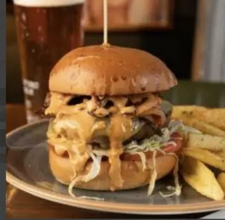 Menù beef scandal burger