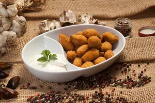 MIDII PANE (200 GR) CU SOS LA ALEGERE (50 GR)
