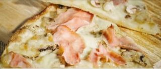 Pizza piatto boscaiola