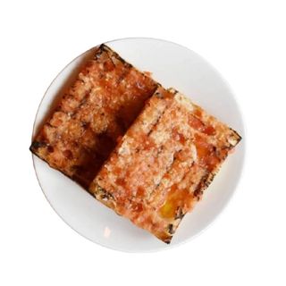 Pan De Coca Con Tomate