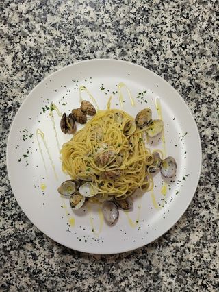 Espagueti con almejas