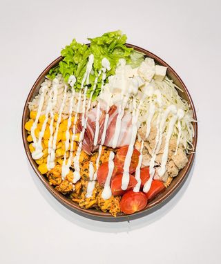 Pileća salata + batat + piće