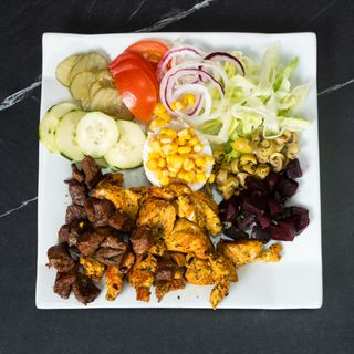 Plato combinado de pechuga de pollo