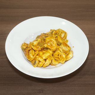 57. Tortellini Bella