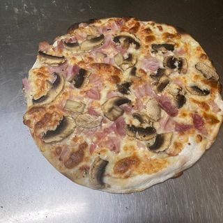 Pizza Prosciutto E Funghi (27 cm.)