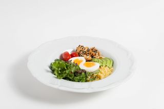 Боул с булгуром и куриным филе