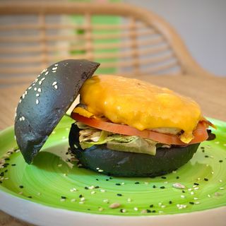 Cheeseburger de pollo marinado