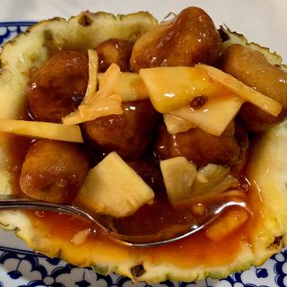 Cerdo con piña natural     