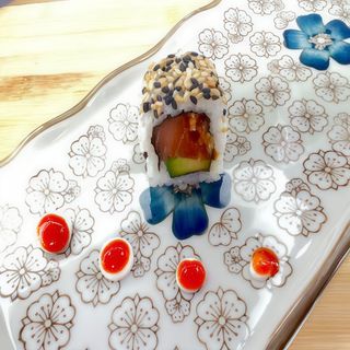 Spicy Salmón Roll (8 Uds.)