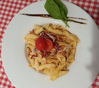 Pljukanci s gamberima i škampima