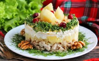 салат "дамский каприз" (300 гр.)