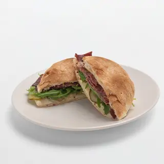 Sándwich de Pastrami