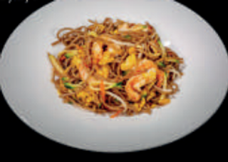 138A Yaki soba con gamberi e verdure